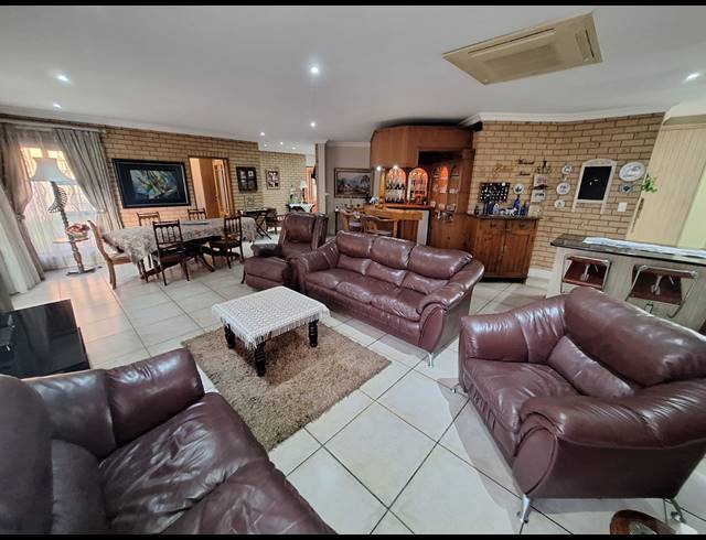 4 BEDROOM HOUSE FOR SALE IN SASOLBURG EXT 23
